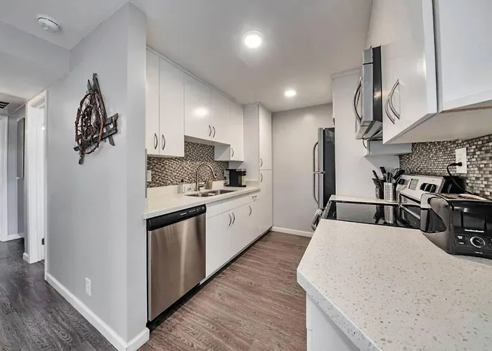 Walk To Old Town Apartment Scottsdale